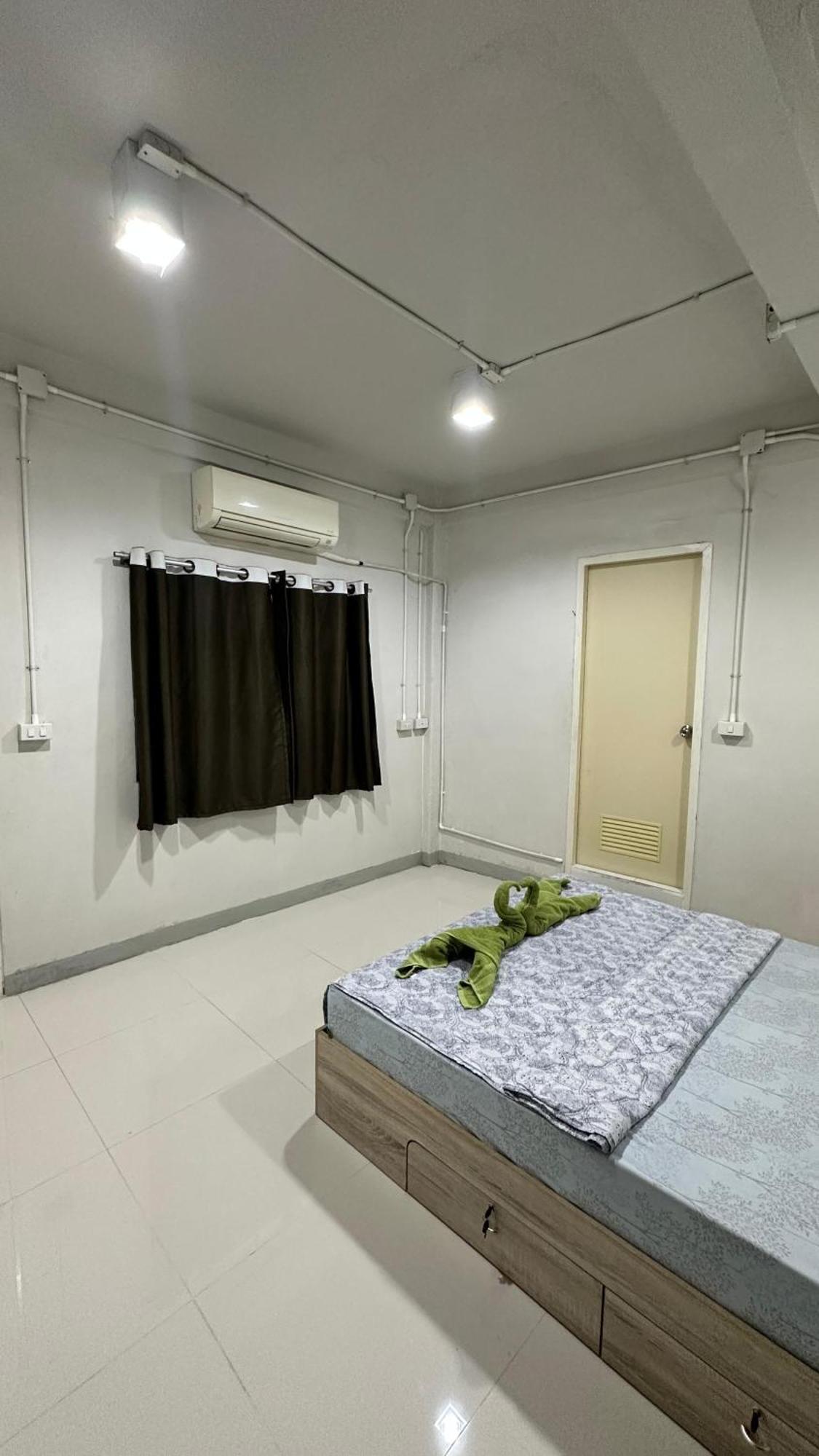 Lemon Tree Hostel Khaosan Bangkok Exterior photo