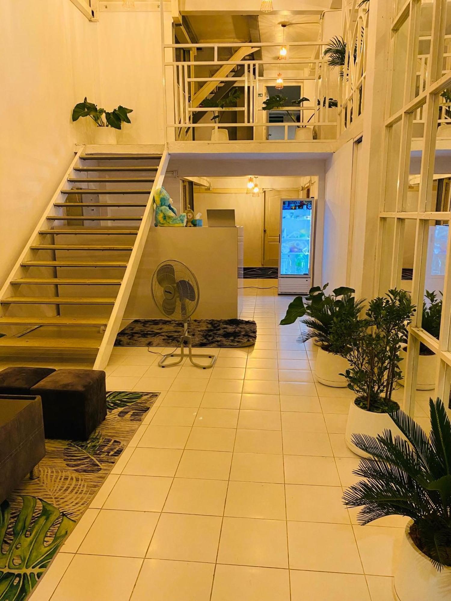 Lemon Tree Hostel Khaosan Bangkok Exterior photo