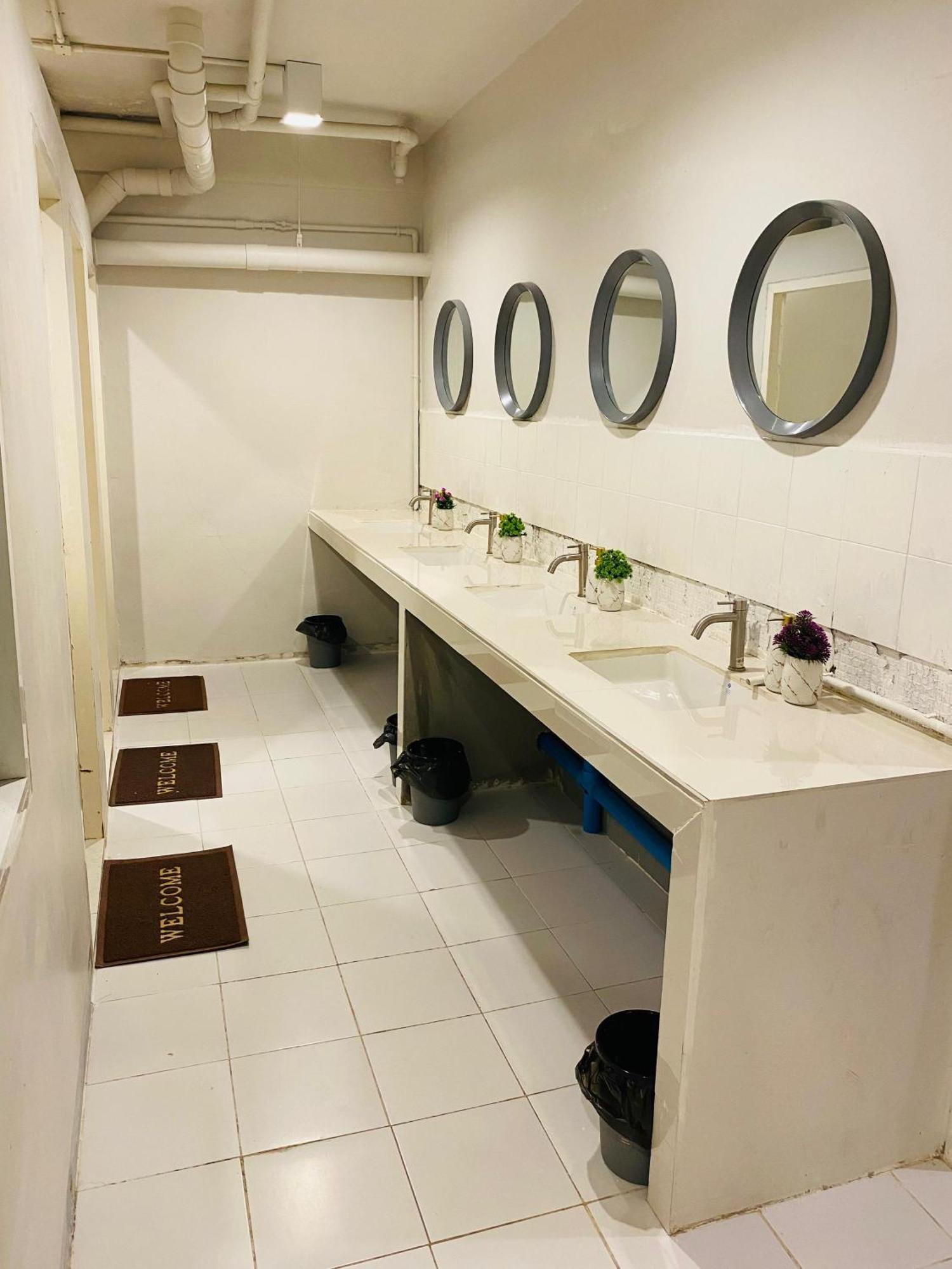 Lemon Tree Hostel Khaosan Bangkok Exterior photo